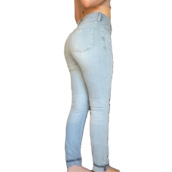 H&M light washed distressed skinny jeans - Picture 4 of 5